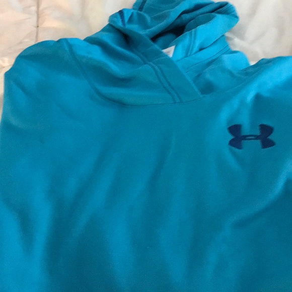 Under Armour Tops - Under Armour hoodie size MD